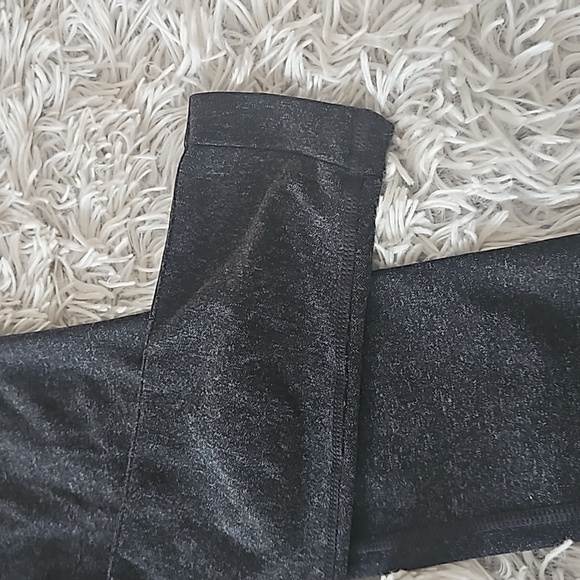 Runched Dark Grey Gray Charcoal Leggings Womens Small Compression NWOT - Picture 2 of 15